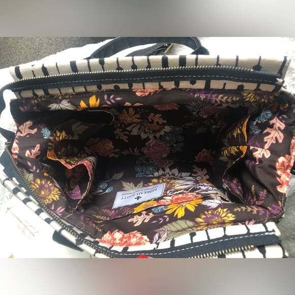 Gorgeous RSD Ivy in ink bleed, black leather, and plum plumes lining. - Picture 2 of 3